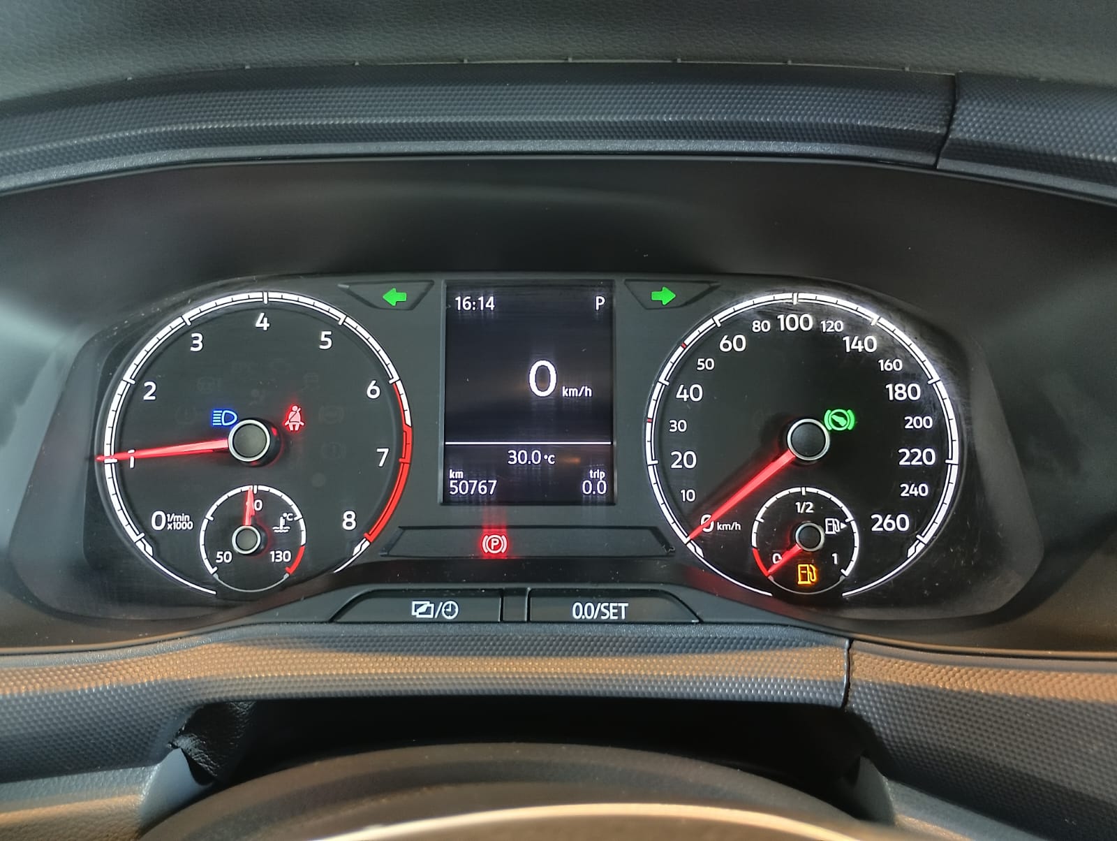 VW - Volkswagen-T-Cross-T-CROSS 1.0 200 TSI TOTAL FLEX AUT.