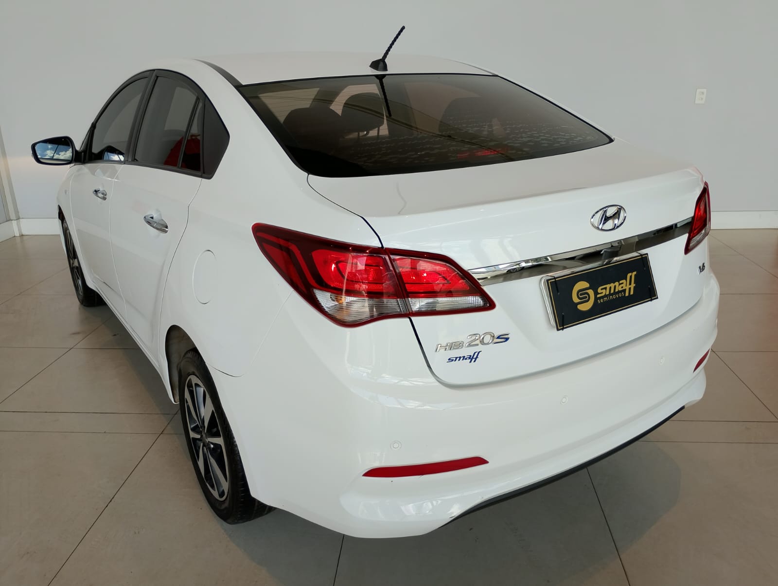 Hyundai-HB20S-HB20S 1.6AT STYLE