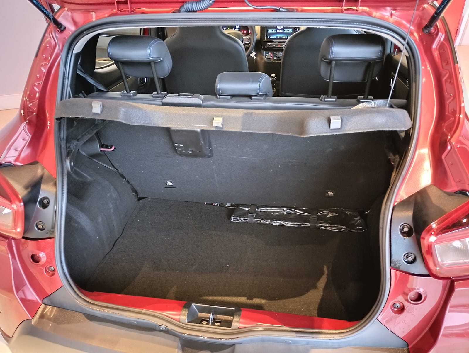 Renault-KWID-KWID Intense 1.0 Flex 12V 5p Mec.