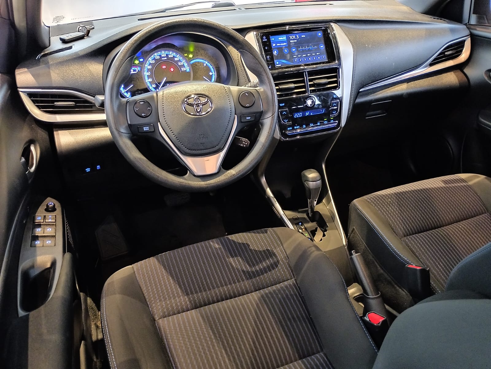 Toyota-YARIS-YARIS XLS 1.5 16V FLEX  MULTIDRIVE