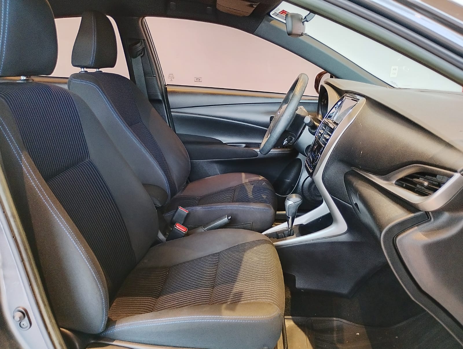 Toyota-YARIS-YARIS XLS 1.5 16V FLEX  MULTIDRIVE