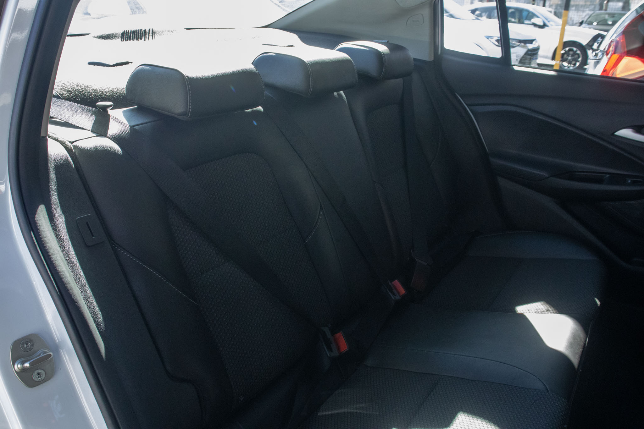 GM - Chevrolet-ONIX-ONIX SEDAN Plus LTZ 1.0 12V TB Flex Aut.