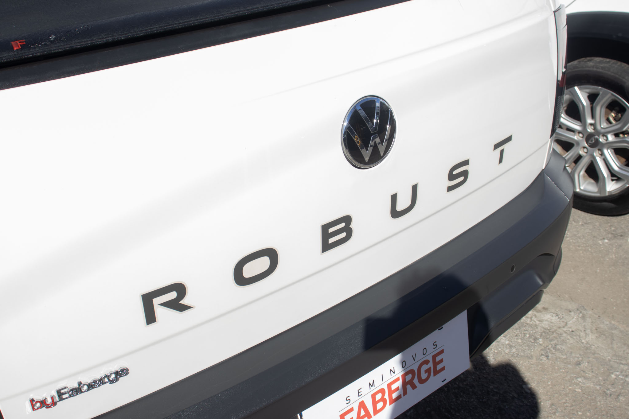 VW - Volkswagen-Saveiro-Saveiro Robust 1.6 Total Flex 16V