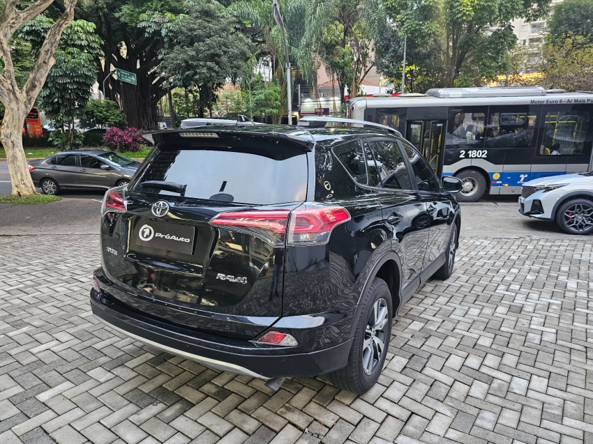 Toyota-RAV4-2.0 TOP 4X2 16V GASOLINA 4P AUTOMÁTICO