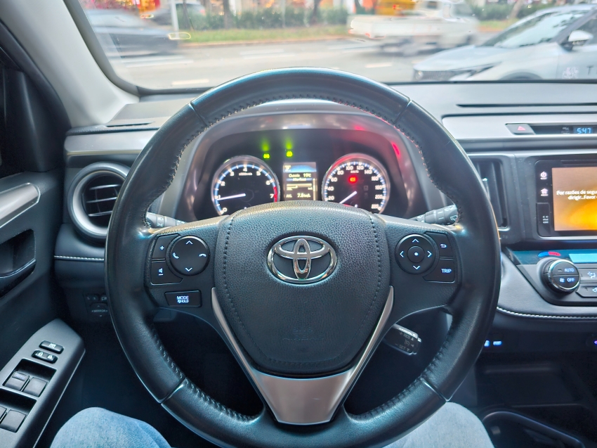 Toyota-RAV4-2.0 TOP 4X2 16V GASOLINA 4P AUTOMÁTICO