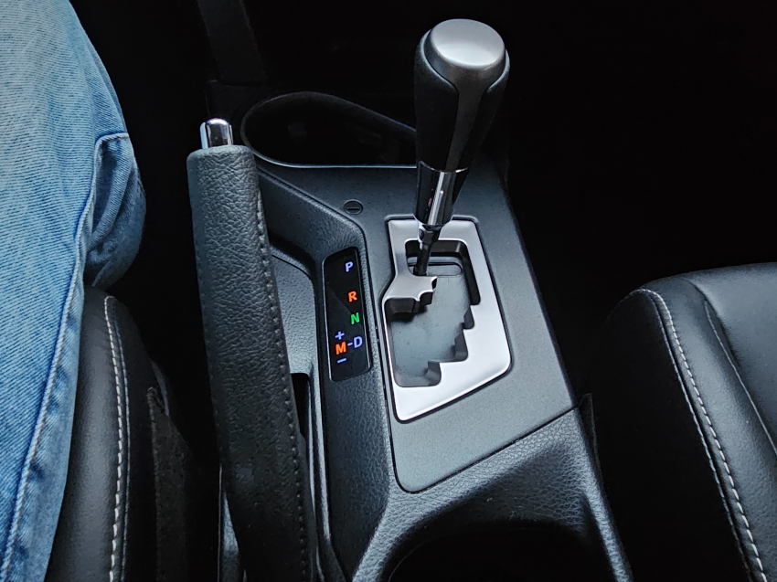 Toyota-RAV4-2.0 TOP 4X2 16V GASOLINA 4P AUTOMÁTICO