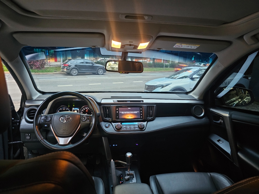Toyota-RAV4-2.0 TOP 4X2 16V GASOLINA 4P AUTOMÁTICO
