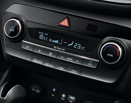 Ar-condicionado  automático e digital