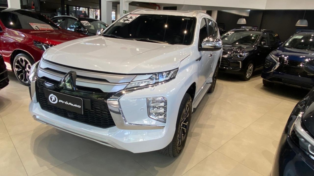 Mitsubishi-PAJERO SPORT-2.4 16V MIVEC TURBO DIESEL HPE-S AWD AUTOMÁTICO