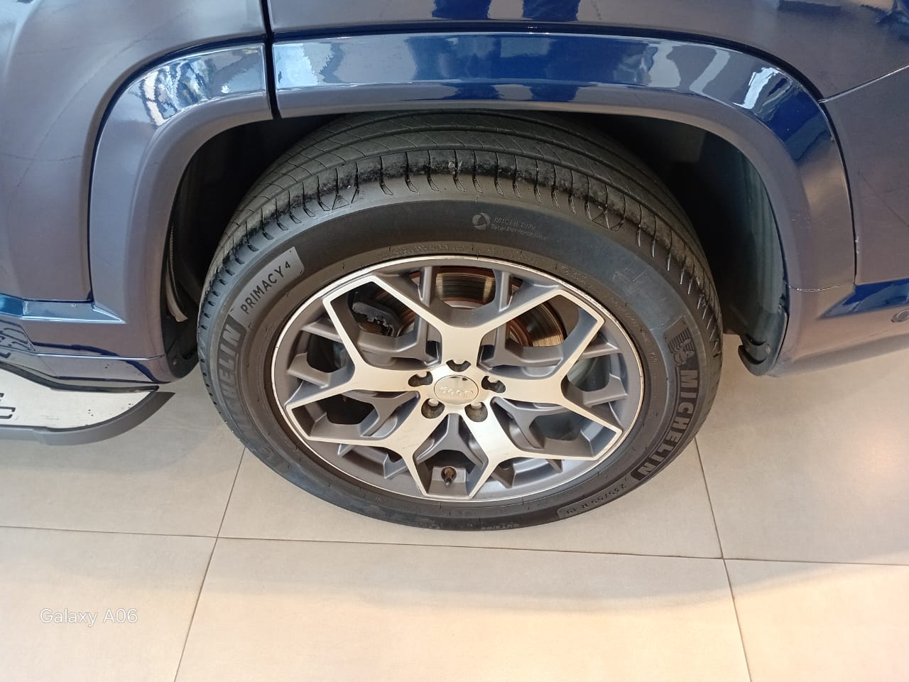 Jeep-COMMANDER-Commander Overl. TD380 2.0 4x4 Die. Aut.