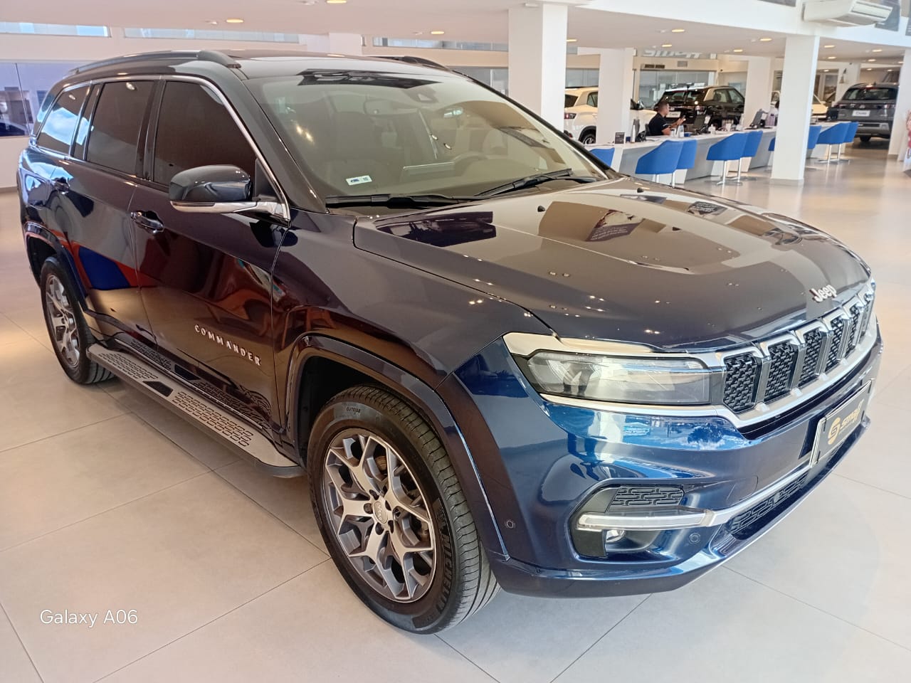 Jeep-COMMANDER-Commander Overl. TD380 2.0 4x4 Die. Aut.