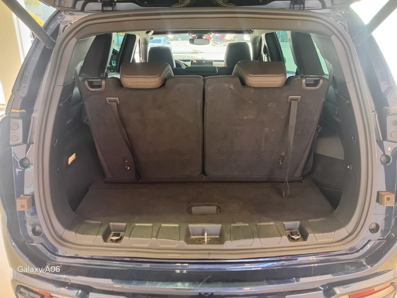 Jeep-COMMANDER-Commander Overl. TD380 2.0 4x4 Die. Aut.