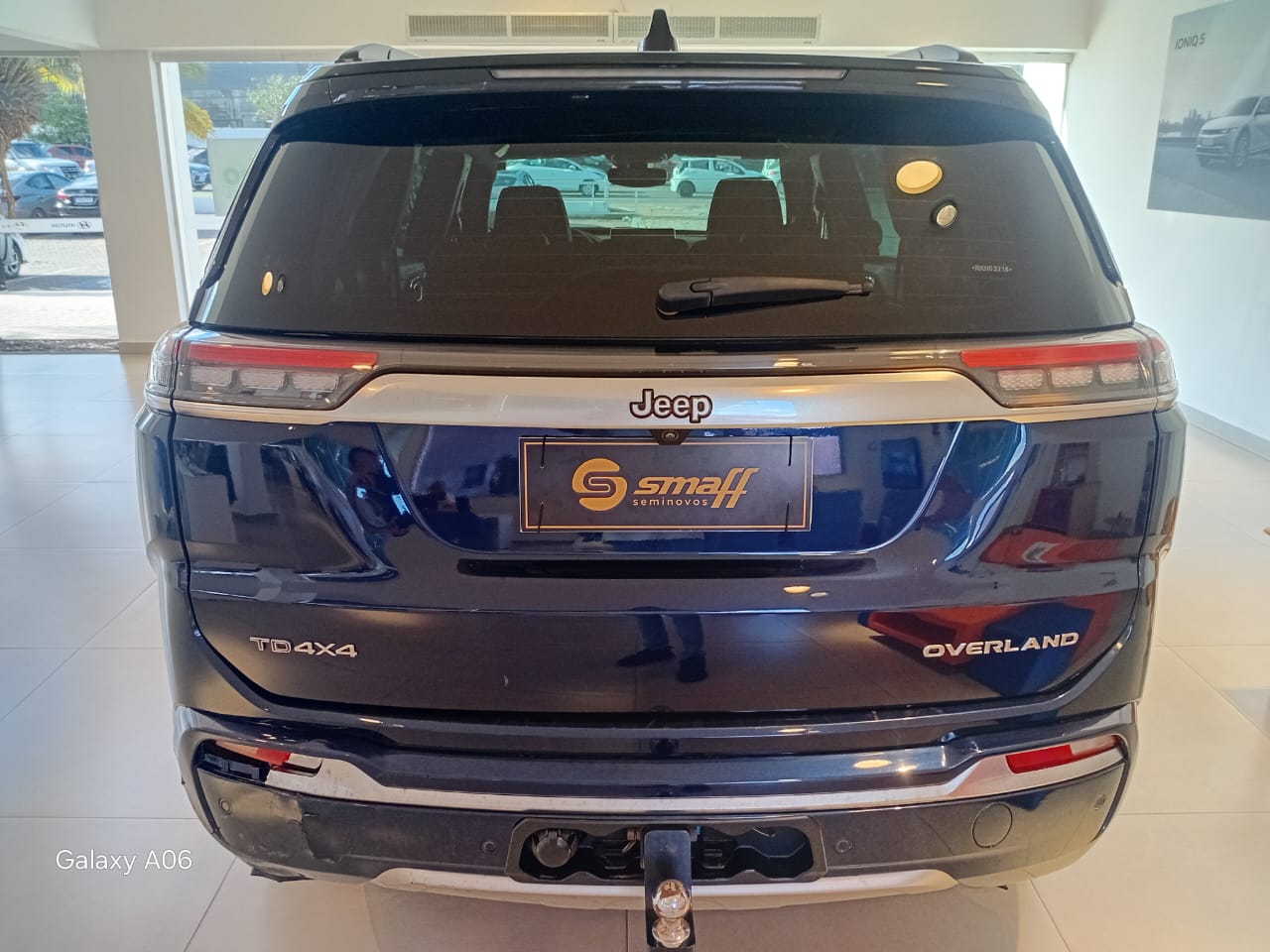 Jeep-COMMANDER-Commander Overl. TD380 2.0 4x4 Die. Aut.