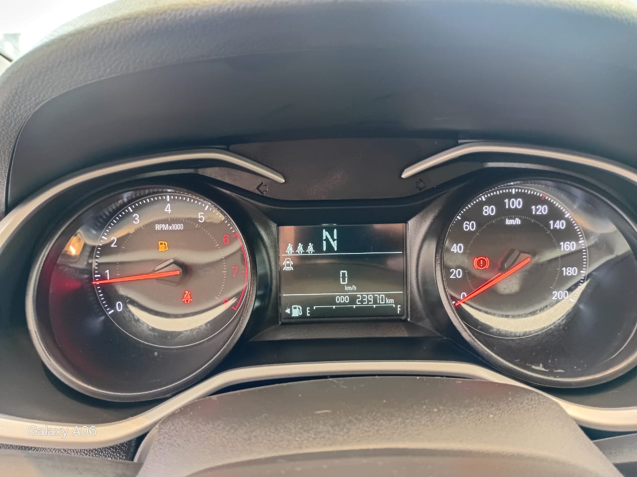 GM - Chevrolet-ONIX-ONIX 1.0 LT FLEX MANUAL