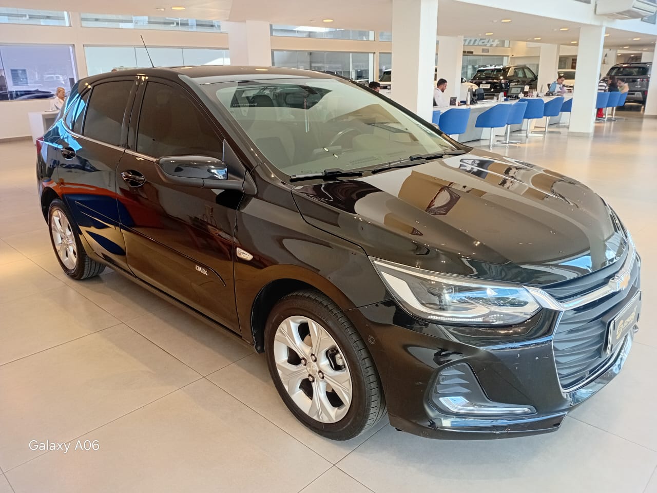 GM - Chevrolet-ONIX-ONIX HATCH PREM. 1.0 12V TB Flex 5p Aut.