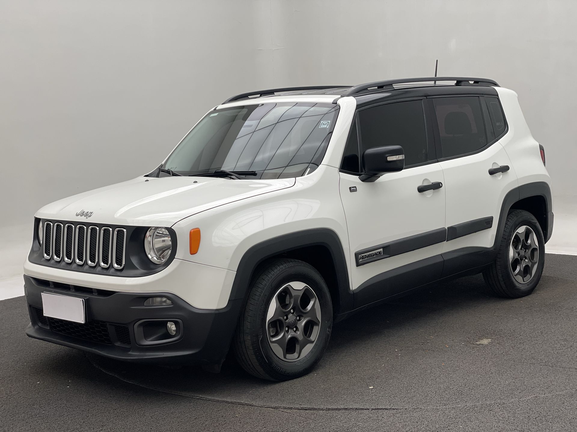 Renegade Sport 1.8 4x2 Flex 16V Aut.