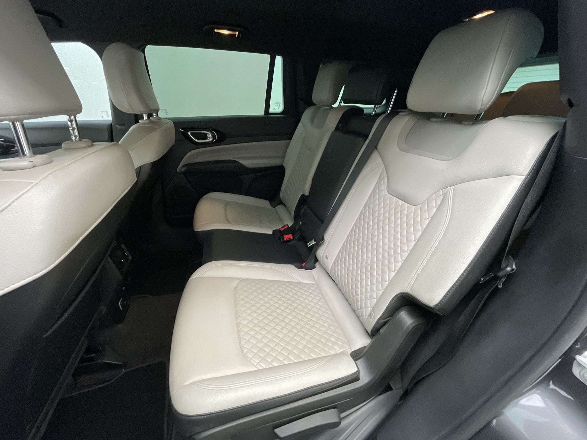 Commander Limited T270 1.3 TB Flex Aut.