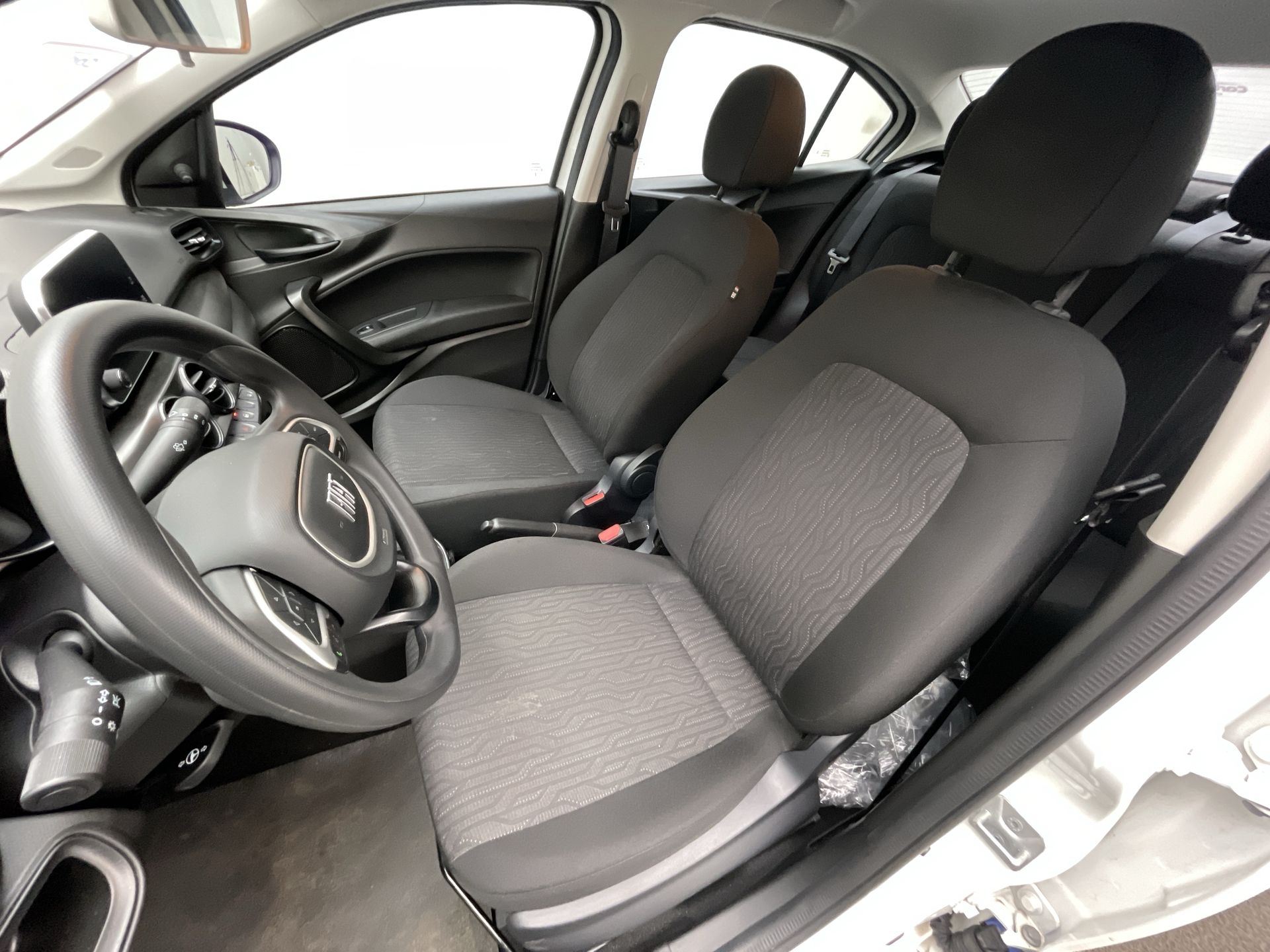 CRONOS DRIVE 1.3 8V Flex Aut.