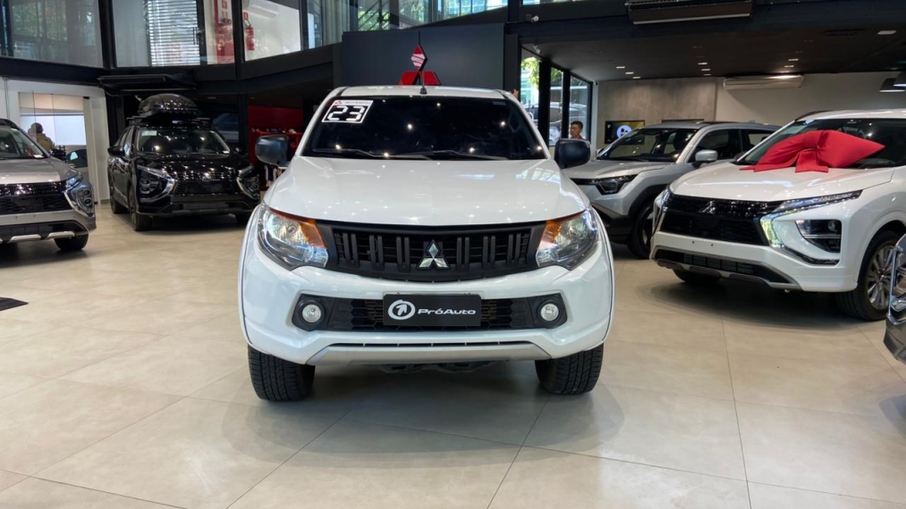 Mitsubishi-L200 TRITON-2.4 16V TURBO DIESEL GL CD 4X4 MANUAL