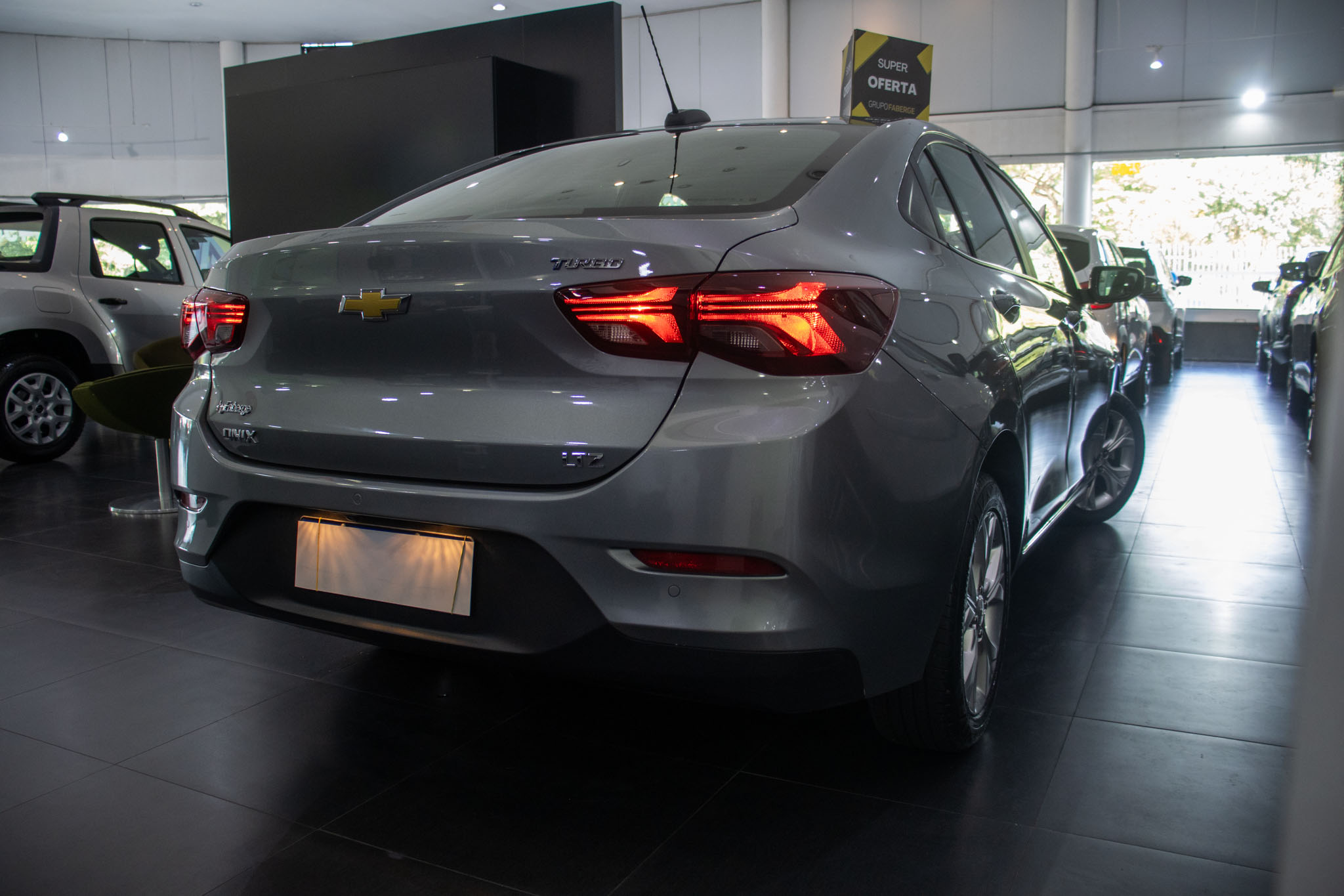 GM - Chevrolet-ONIX-ONIX SEDAN Plus LTZ 1.0 12V TB Flex Aut.