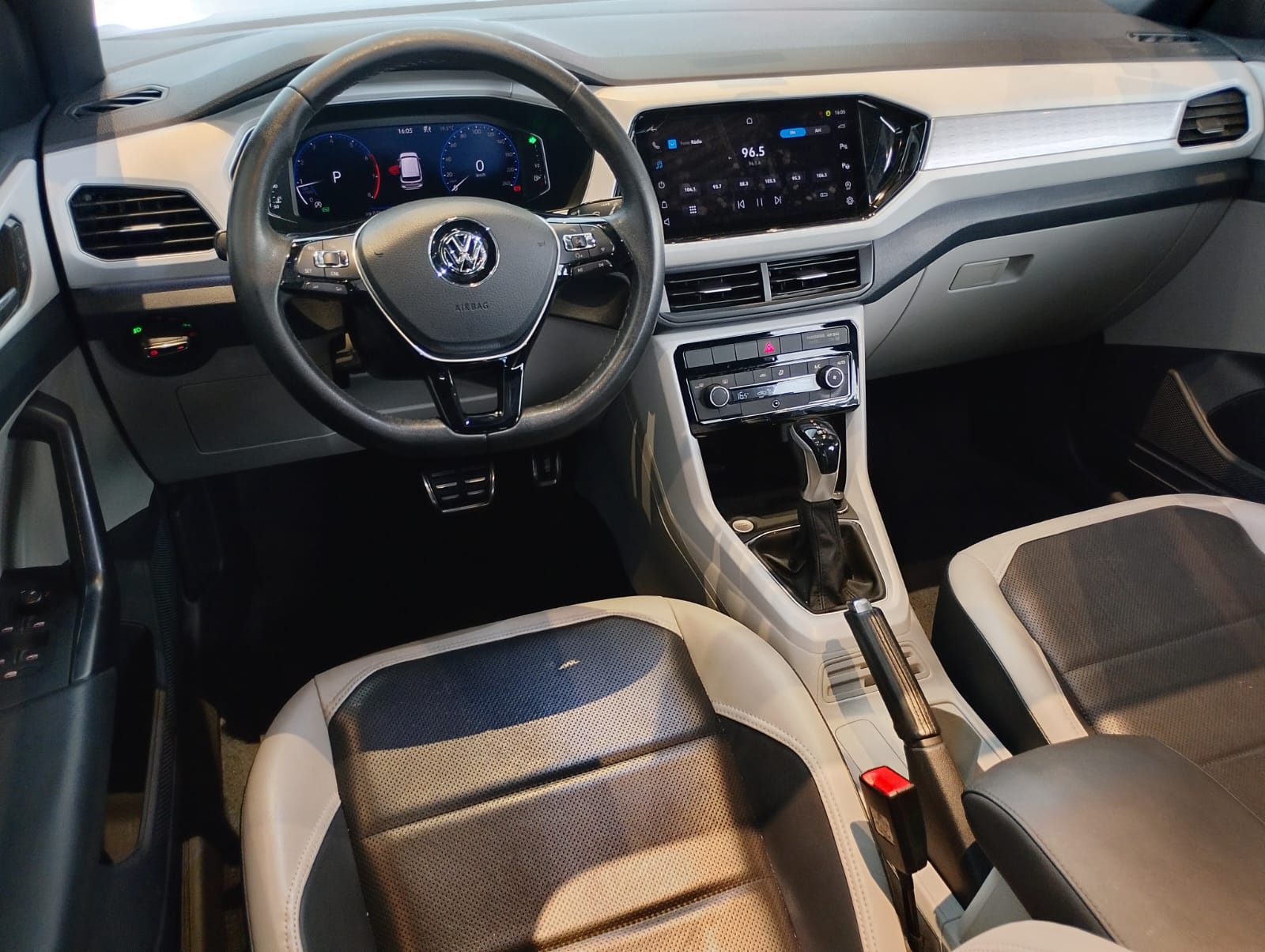 VW - Volkswagen-T-Cross-T-Cross Hig. 250 TSI 1.4 Flex 16V 5p Aut