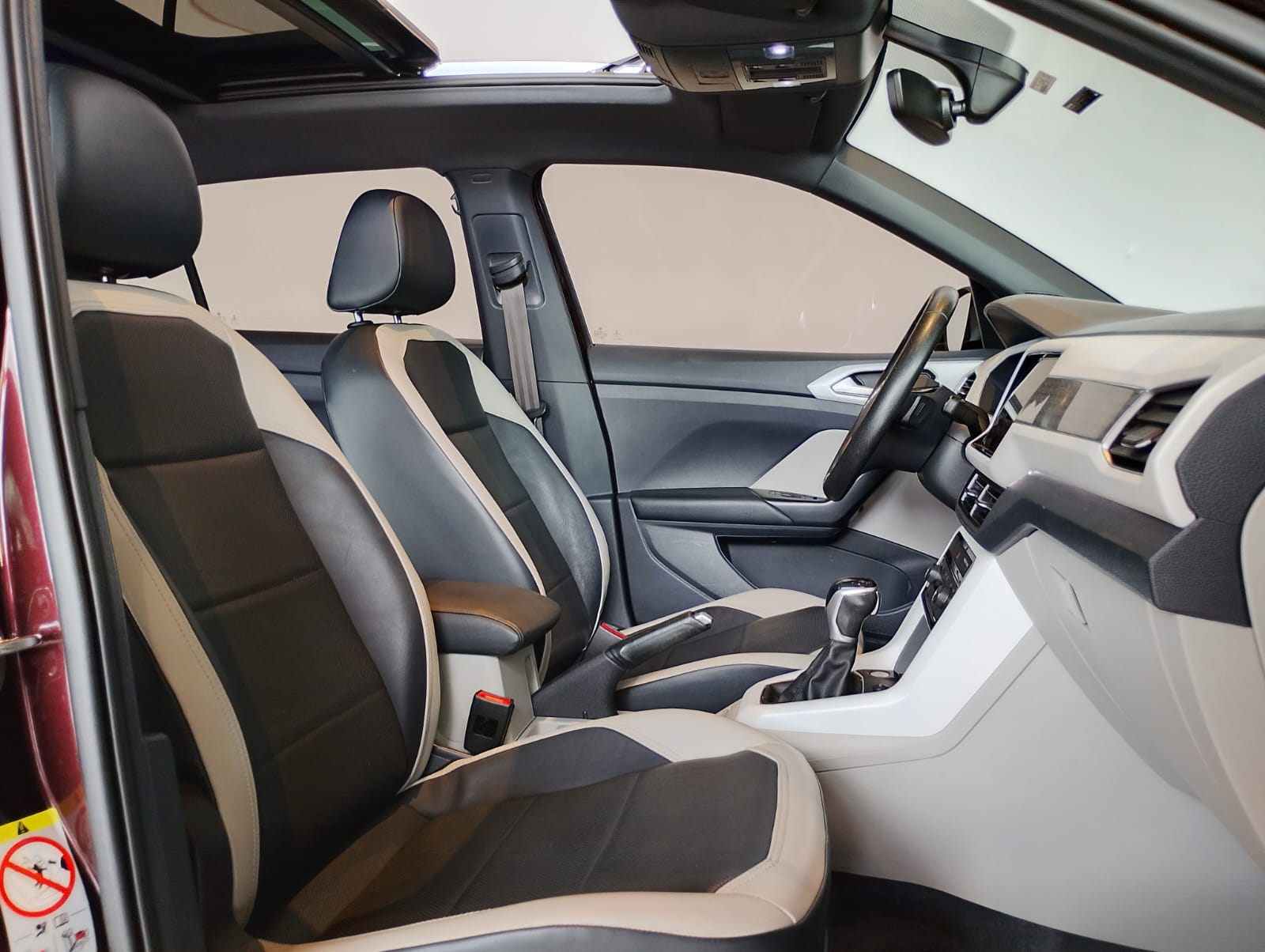 VW - Volkswagen-T-Cross-T-Cross Hig. 250 TSI 1.4 Flex 16V 5p Aut