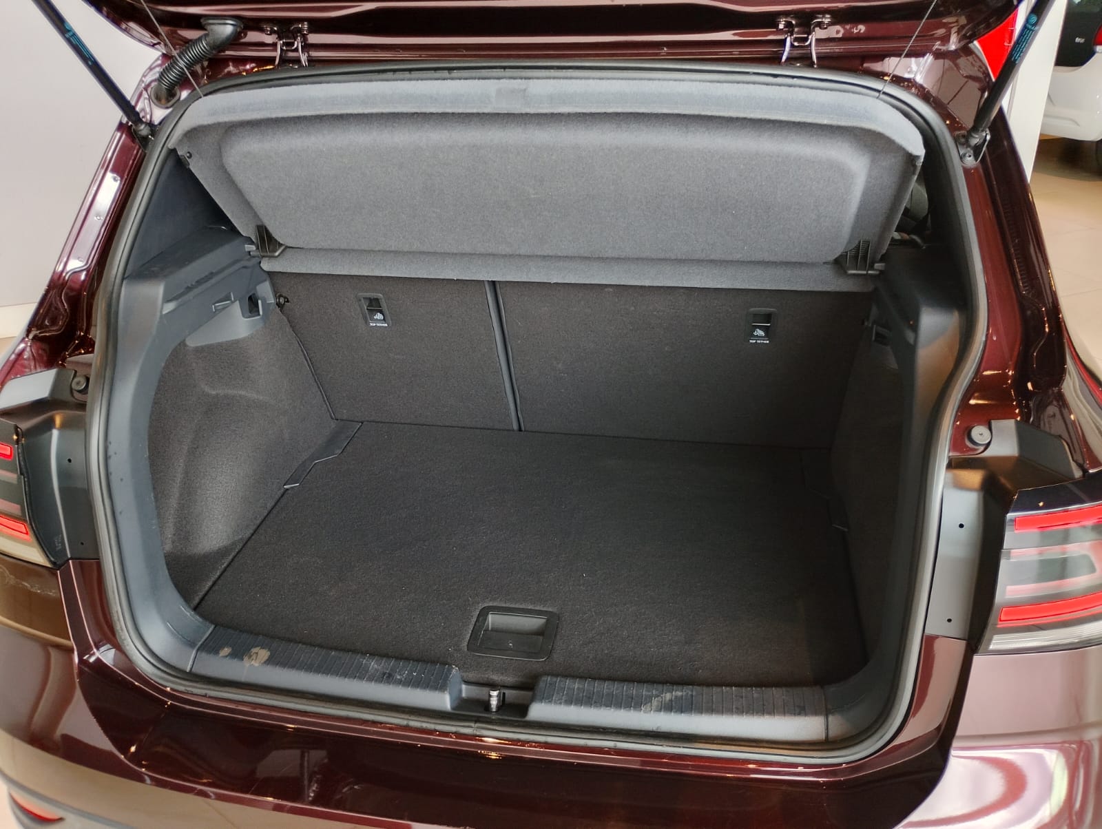 VW - Volkswagen-T-Cross-T-Cross Hig. 250 TSI 1.4 Flex 16V 5p Aut