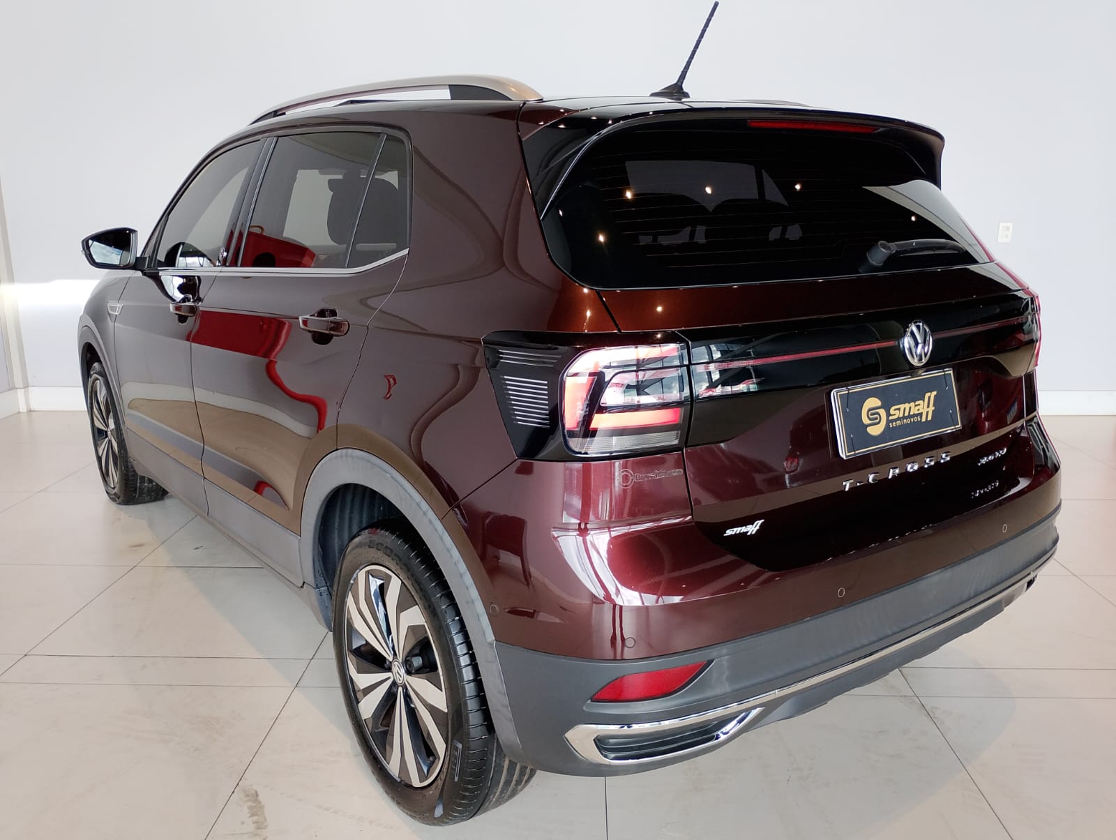 VW - Volkswagen-T-Cross-T-Cross Hig. 250 TSI 1.4 Flex 16V 5p Aut