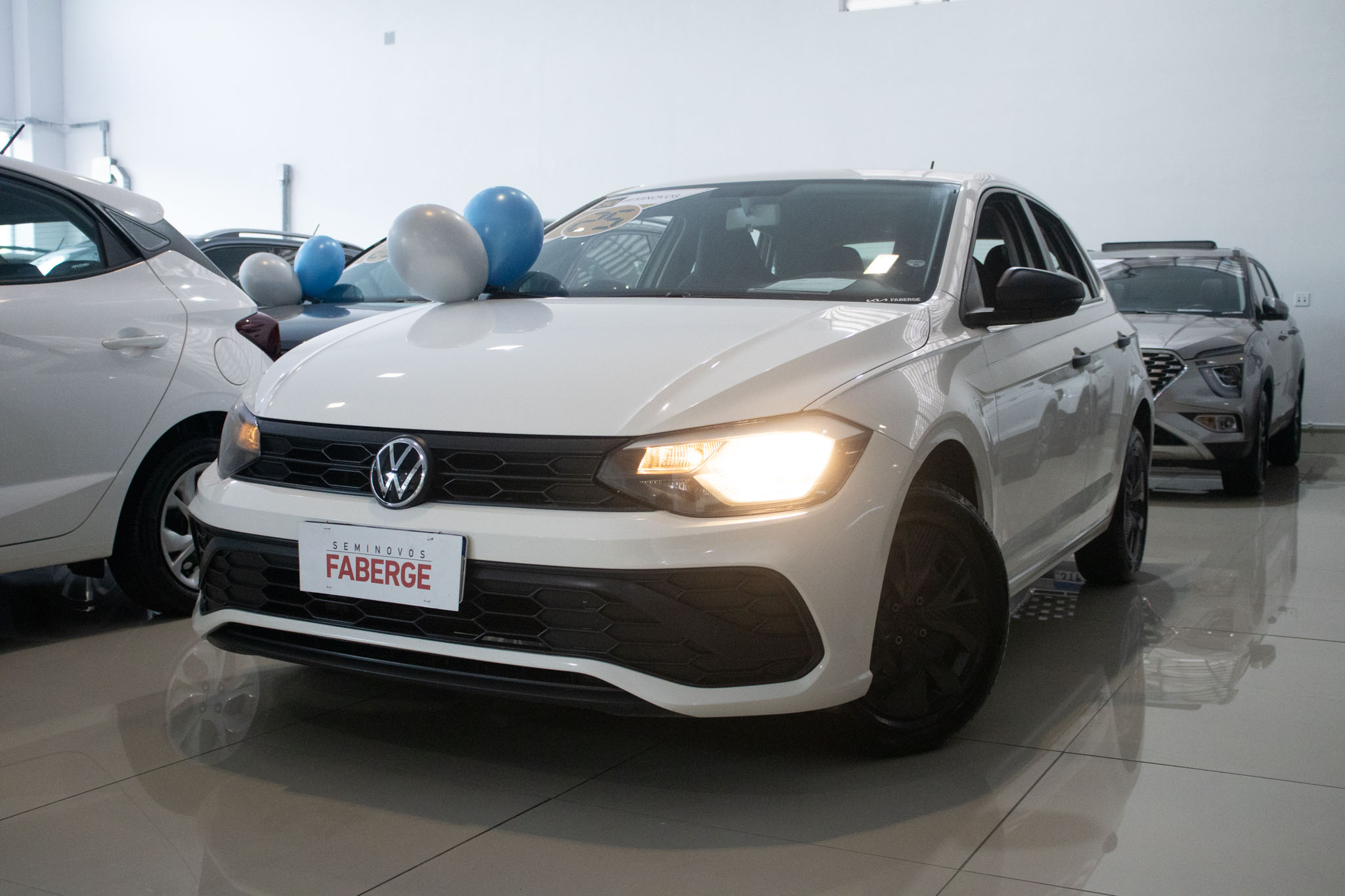 VW - Volkswagen-Polo-Polo Track 1.0 Flex 12V 5p