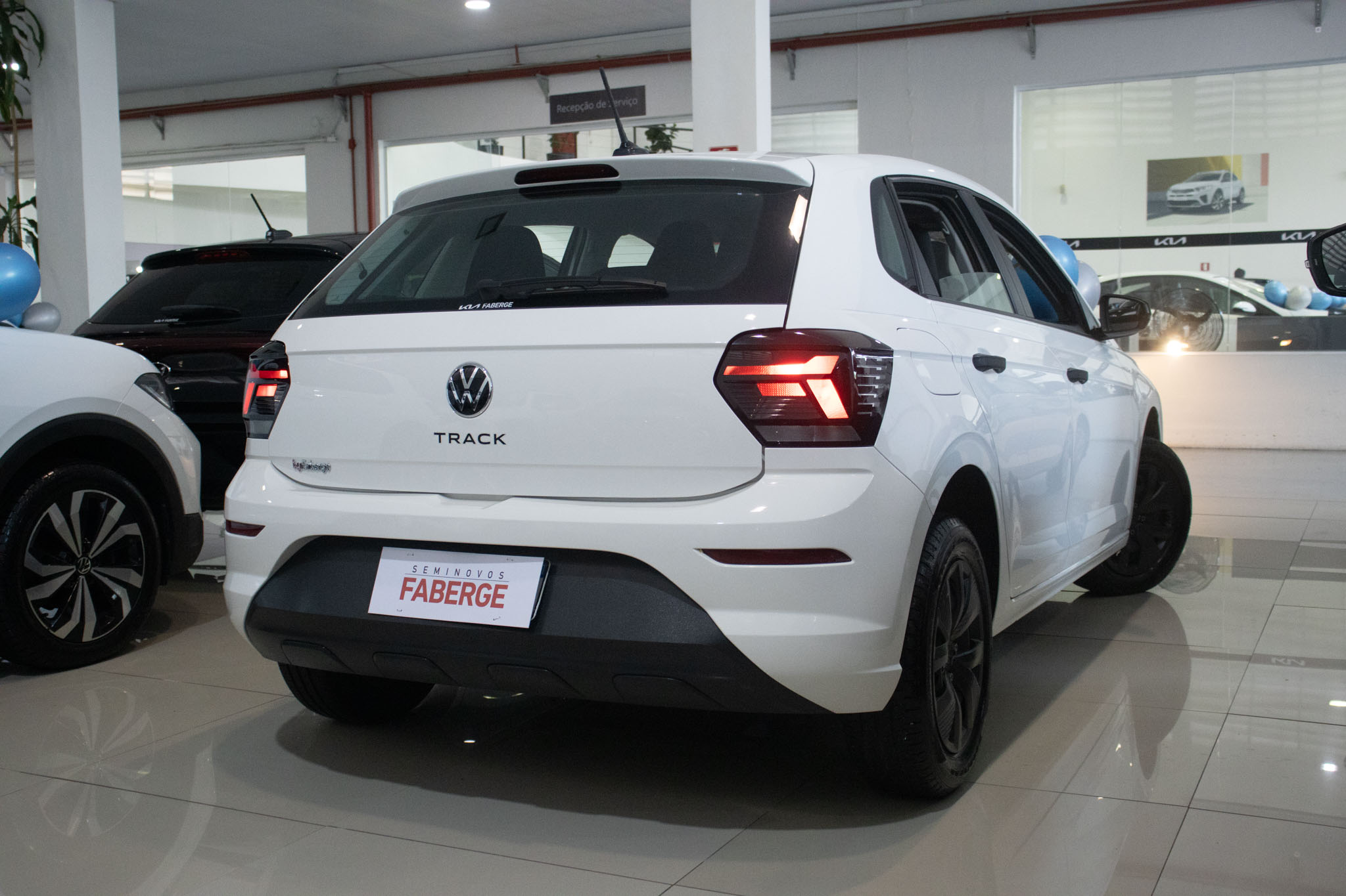 VW - Volkswagen-Polo-Polo Track 1.0 Flex 12V 5p