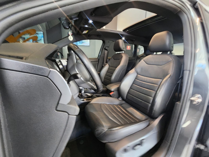 VW - Volkswagen-TAOS-1.4 250 TSI TOTAL FLEX HIGHLINE AUTOMÁTICO