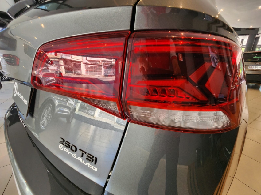 VW - Volkswagen-TAOS-1.4 250 TSI TOTAL FLEX HIGHLINE AUTOMÁTICO