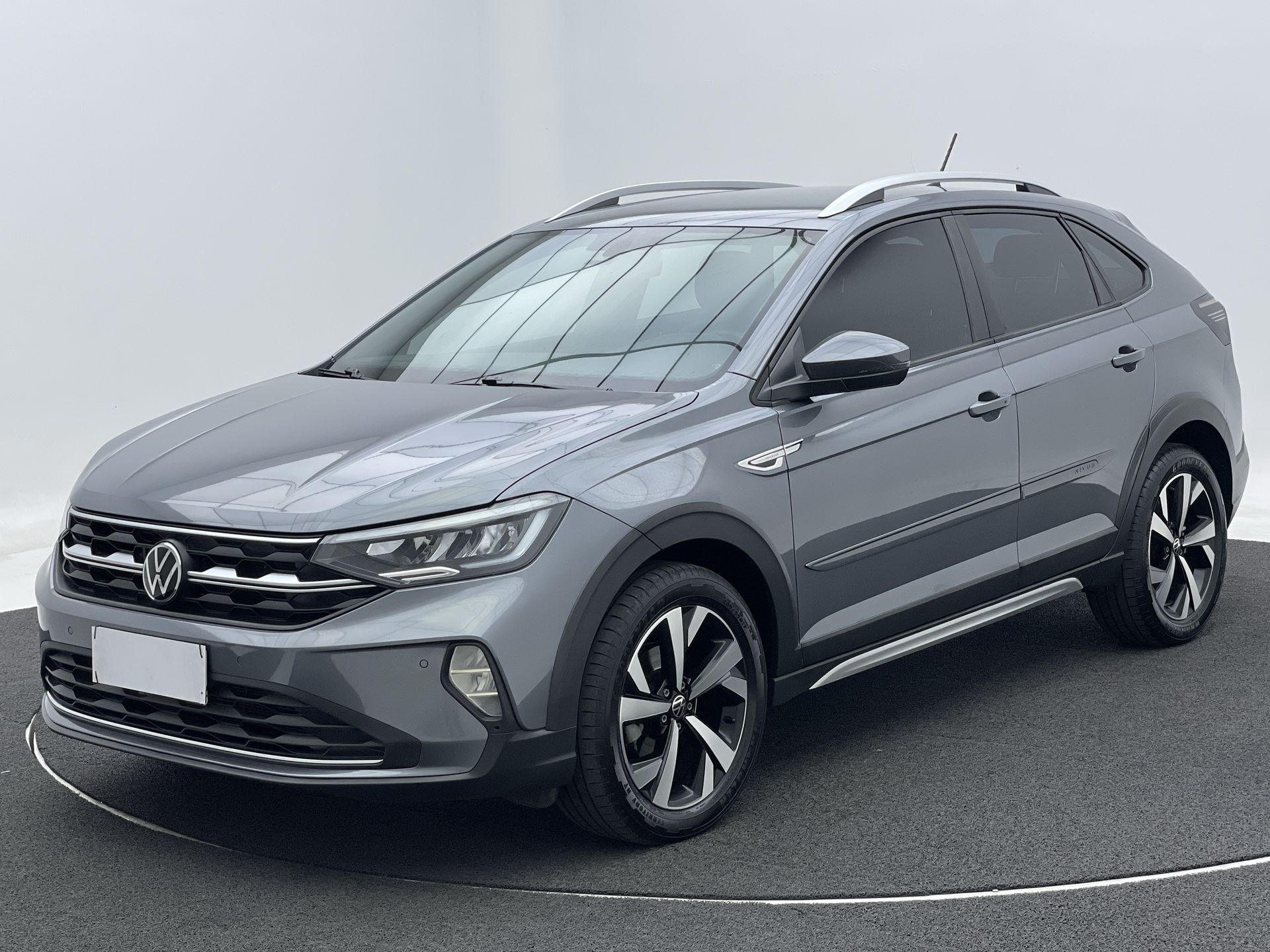 VW - Volkswagen-Nivus-Nivus Highline 1.0 200 TSI Flex Aut.