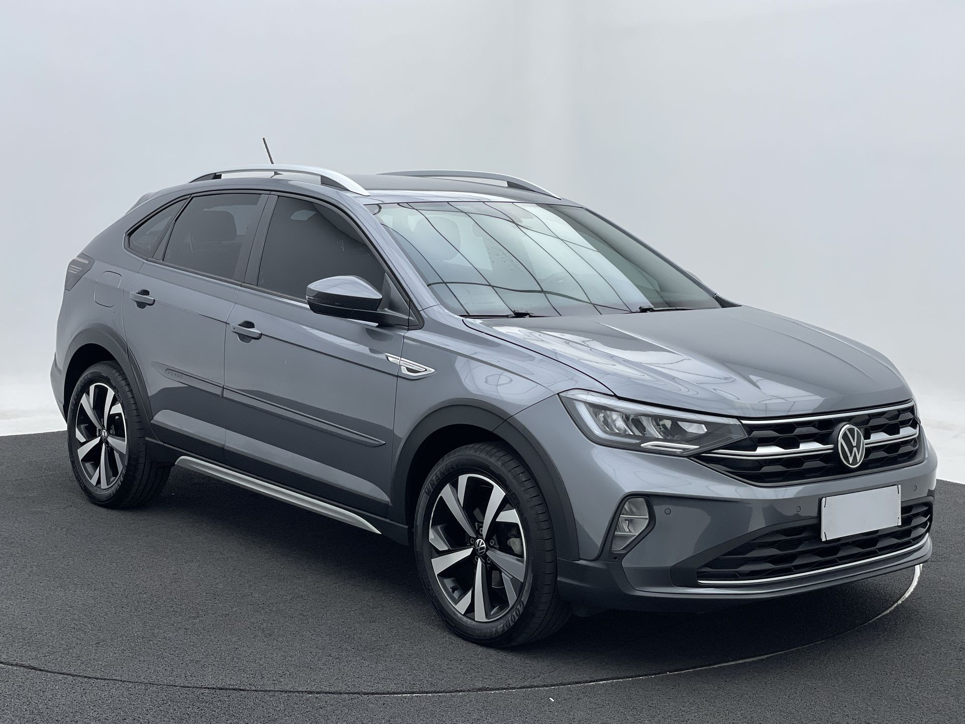 VW - Volkswagen-Nivus-Nivus Highline 1.0 200 TSI Flex Aut.