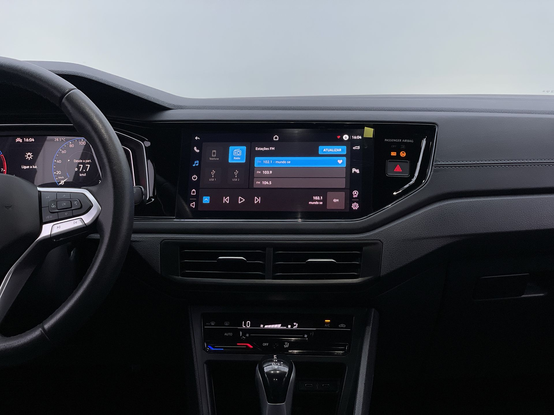 VW - Volkswagen-Nivus-Nivus Highline 1.0 200 TSI Flex Aut.