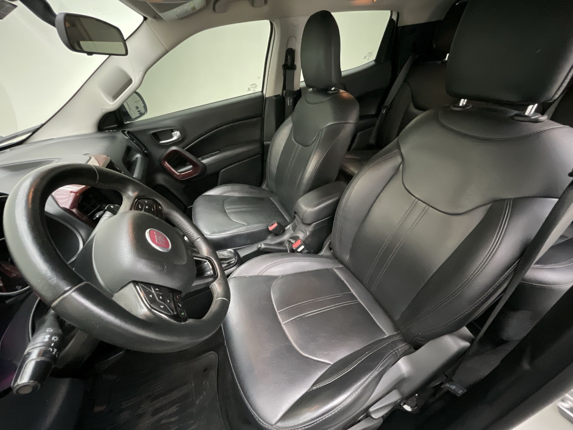 Toro Freedom 1.8 16V Flex Aut.