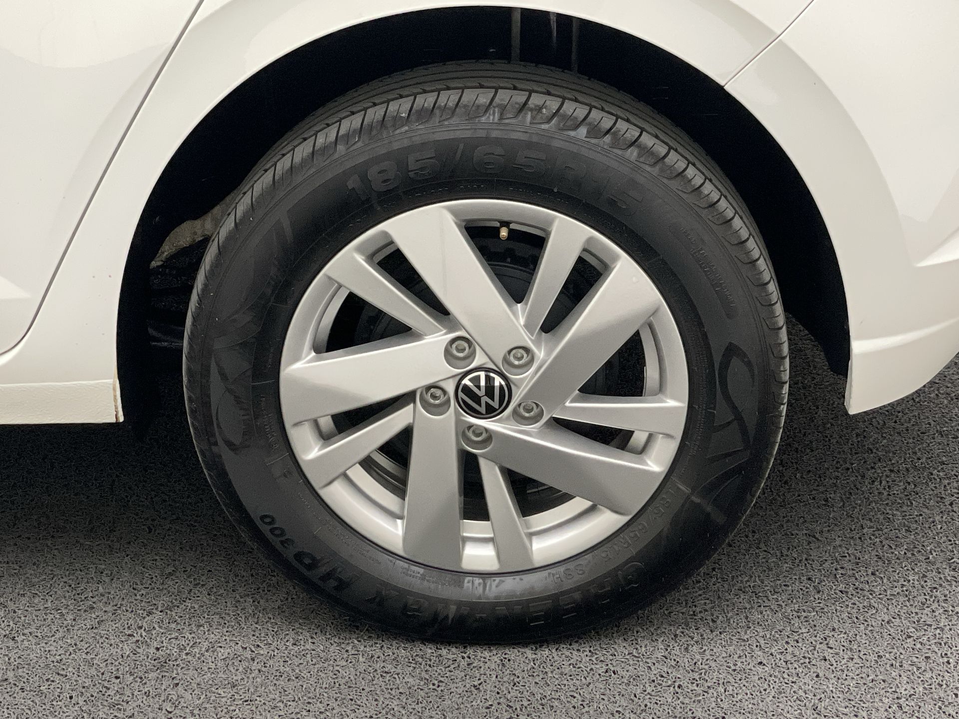 VW - Volkswagen-Polo-Polo 1.0 TSI Flex 12V 5p