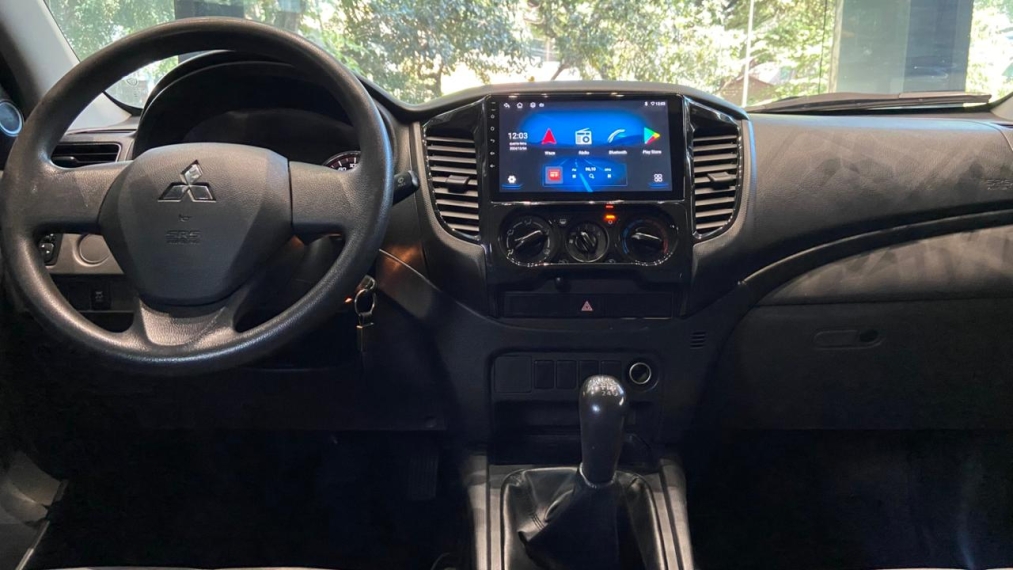 Mitsubishi-L200 TRITON-2.4 16V TURBO DIESEL GL CD 4X4 MANUAL