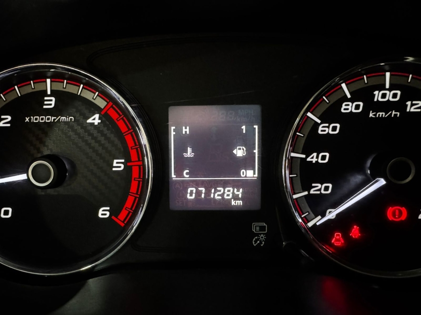 Mitsubishi-L200 TRITON-2.4 16V TURBO DIESEL GL CD 4X4 MANUAL