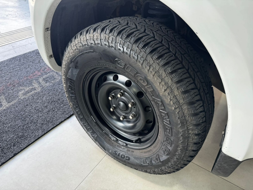 Mitsubishi-L200 TRITON-2.4 16V TURBO DIESEL GL CD 4X4 MANUAL