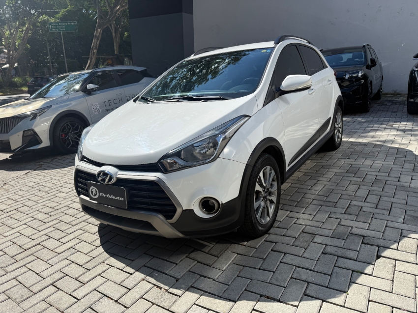 Hyundai-HB20X-1.6 16V STYLE FLEX 4P AUTOMÁTICO