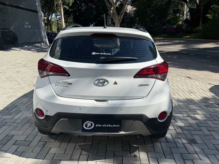 Hyundai-HB20X-1.6 16V STYLE FLEX 4P AUTOMÁTICO