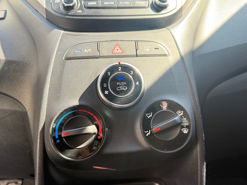 Hyundai-HB20X-1.6 16V STYLE FLEX 4P AUTOMÁTICO