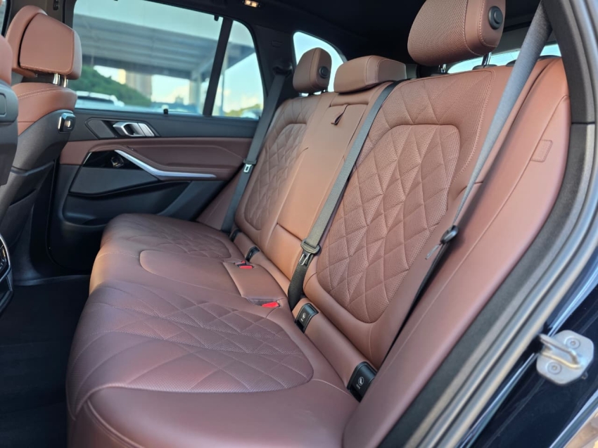 BMW-X5-3.0 I6 TURBO HÍBRIDO XDRIVE50E M SPORT AUTOMÁTICO