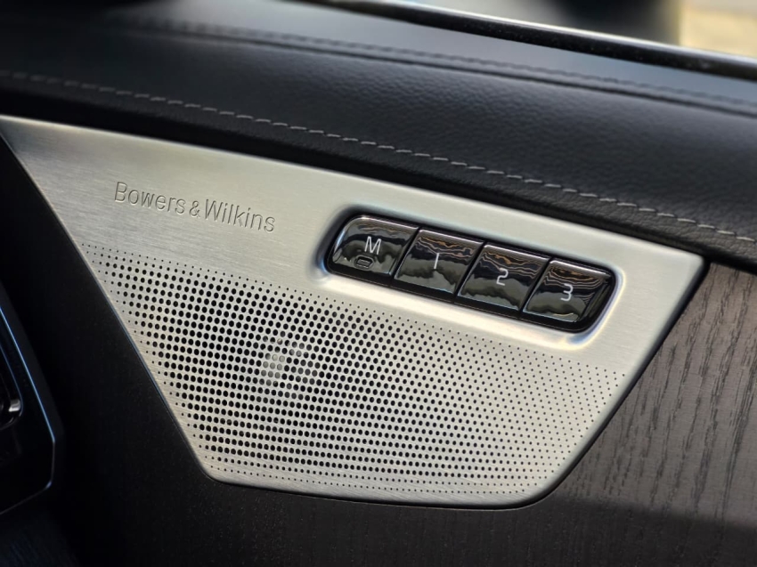 Volvo-XC90-2.0 T8 RECHARGE ULTIMATE AWD GEARTRONIC