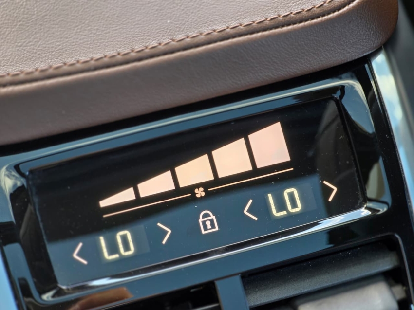 Volvo-XC90-2.0 T8 RECHARGE ULTIMATE AWD GEARTRONIC