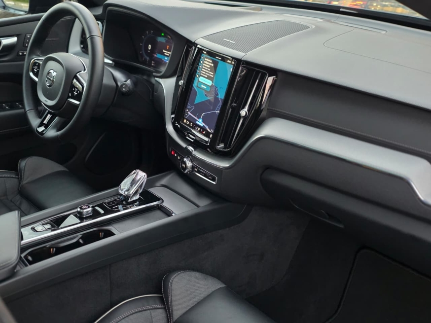 Volvo-XC60-2.0 T8 RECHARGE POLESTAR ENGINEERED AWD GEARTRONIC