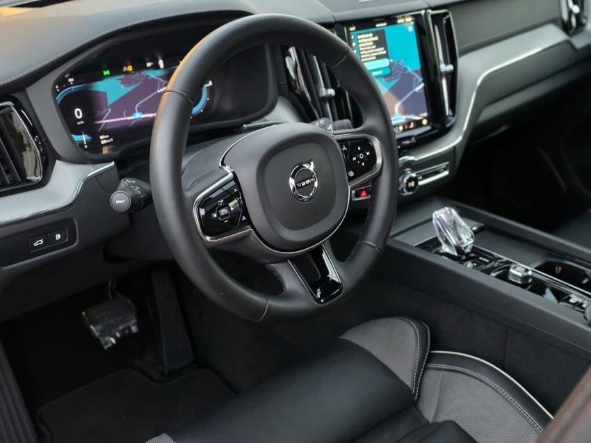 Volvo-XC60-2.0 T8 RECHARGE POLESTAR ENGINEERED AWD GEARTRONIC