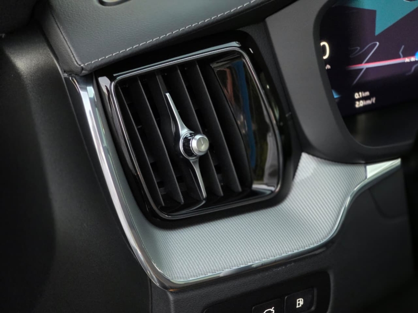 Volvo-XC60-2.0 T8 RECHARGE POLESTAR ENGINEERED AWD GEARTRONIC
