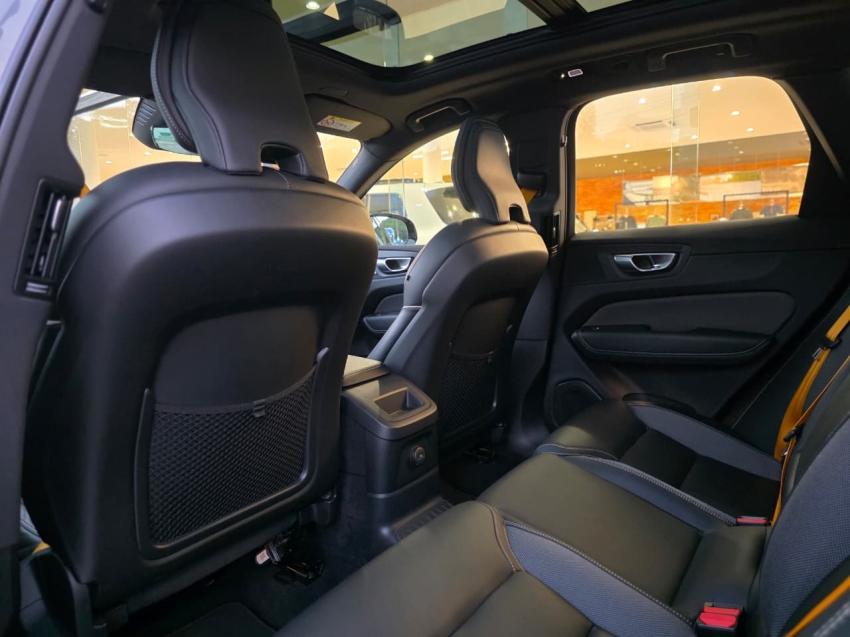 Volvo-XC60-2.0 T8 RECHARGE POLESTAR ENGINEERED AWD GEARTRONIC